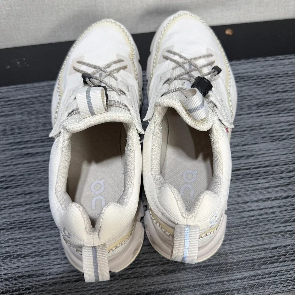 On Cloudaway Shoes - Women 7.5 - White Pearl  49.98945 Sustainable Travel